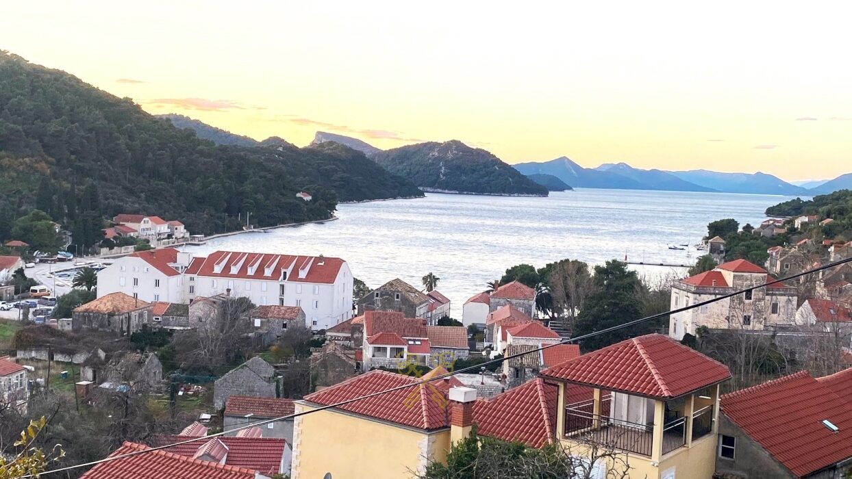 Kućica za renoviranje na Šipanu - cover