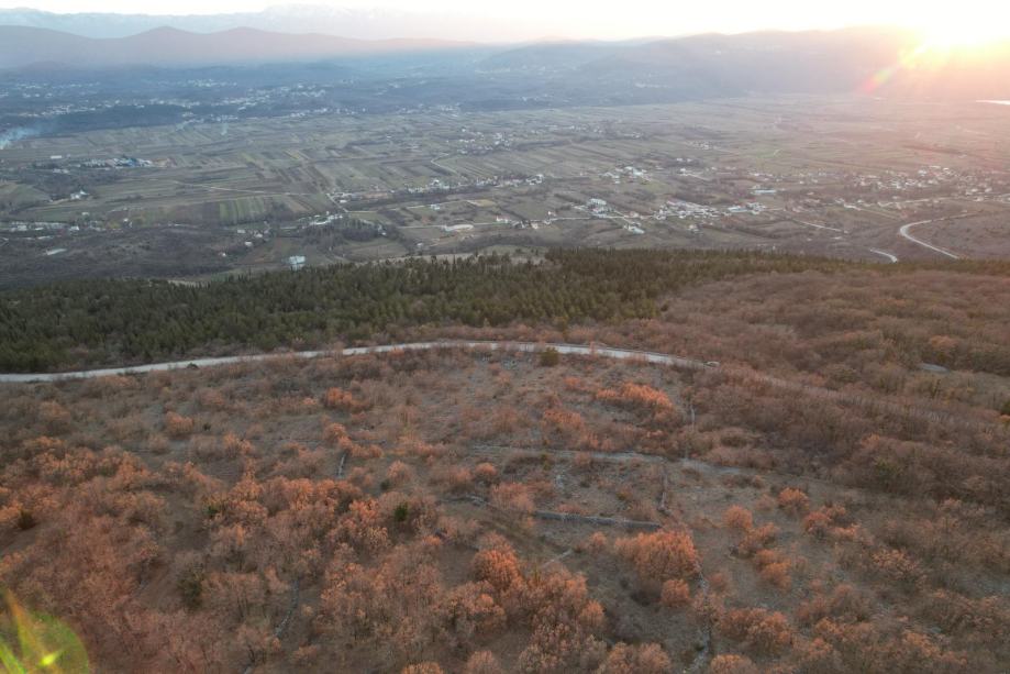 Atraktivno zemljište Crveno jezero, 5100m2 Imotski - cover