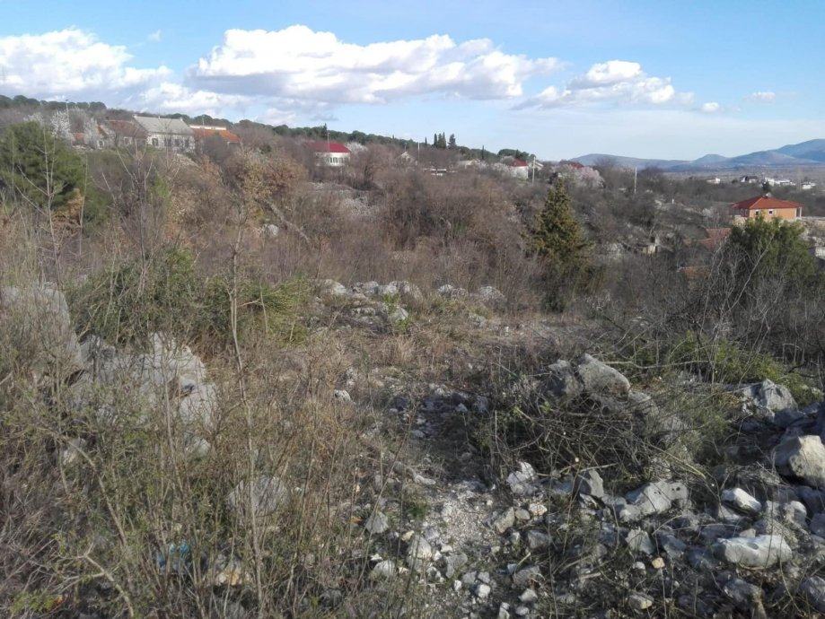 Atraktivno građevinsko zemljište, Imotski 1000m2 - cover