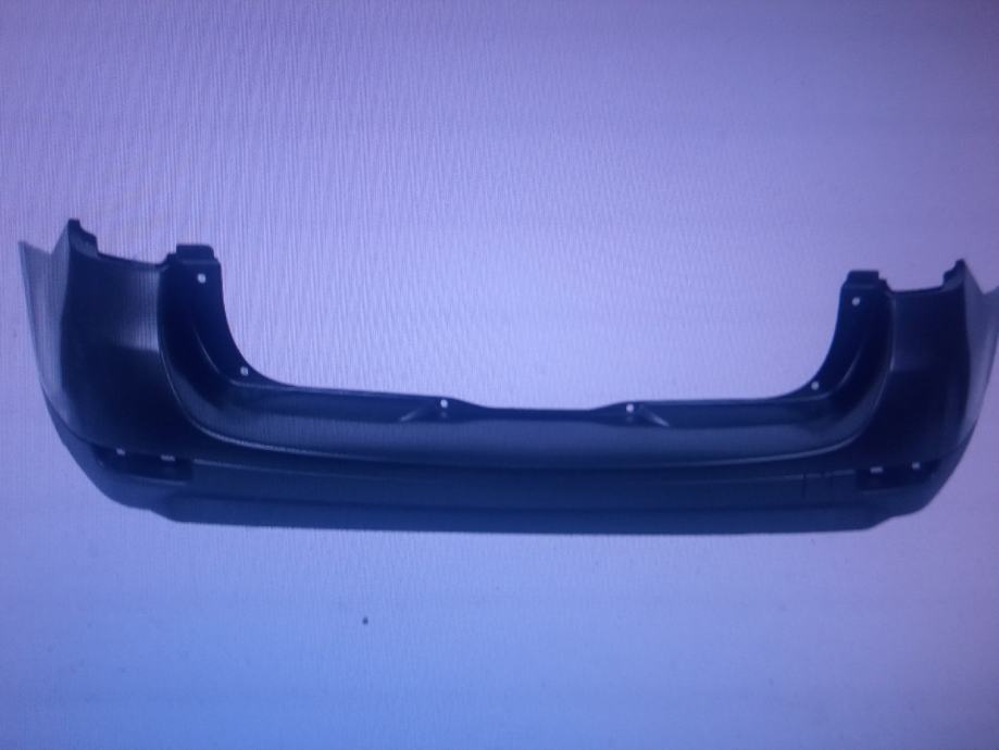 Dacia Logan kombi 2012-Branik zadnji Novo!! - cover