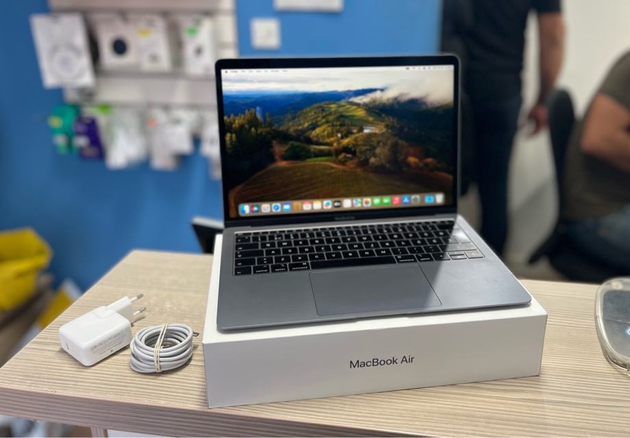 Apple Macbook Air M1 Retina 2020 A2337 - cover