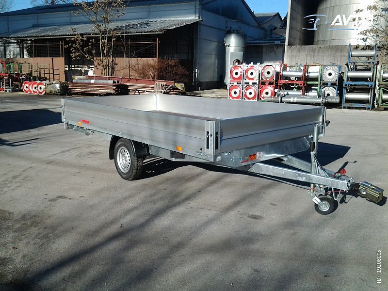 KAMIONSKA PRIKOLICA NA STANJU. HOM. 900-1600 KG. 417x182 cm - cover