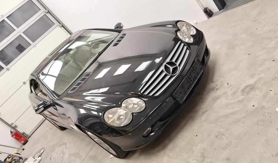 Mercedes-Benz SL roadster 500 - cover