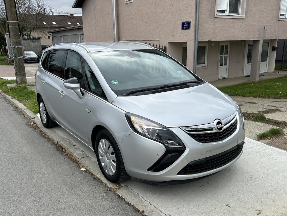 Opel Zafira 1,6 CDTI NAVIGACIJA TEMPOMAT EXTRA STANJE NA IME KUPCA - cover
