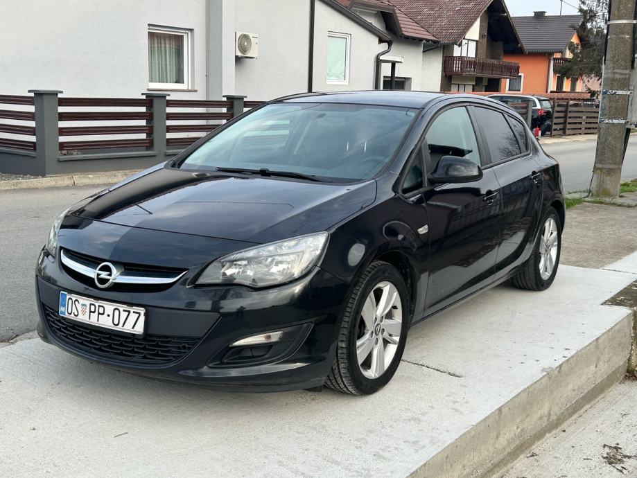Opel Astra 1,7 CDTI TEMPOMAT ALU 17 NA IME KUPCA - cover