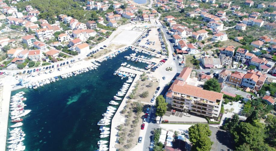 PROJEKT LANTERNA, Apartmani Zablaće - cover