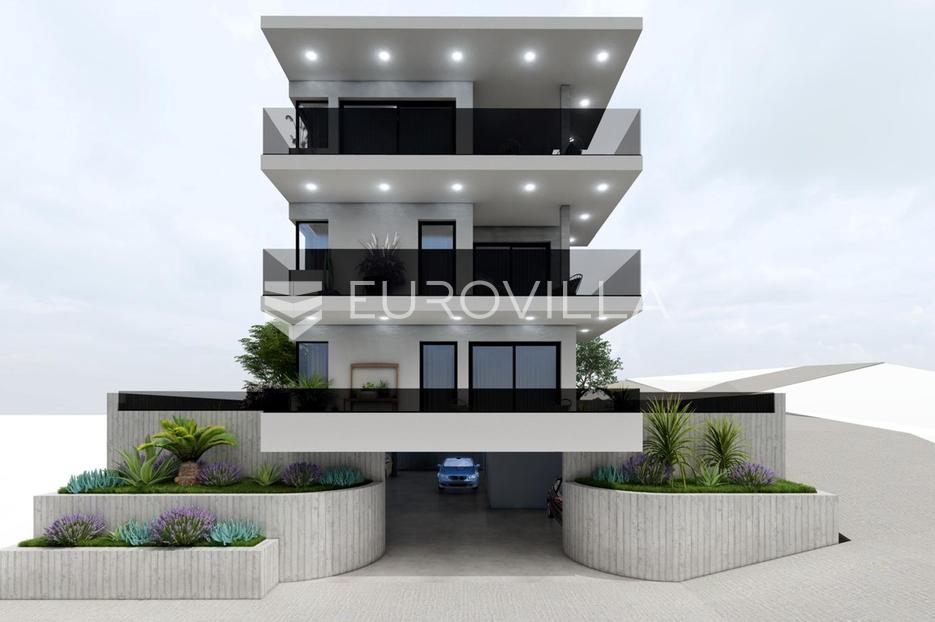 Slatine, dvosoban stan u novogradnji nadomak mora - cover