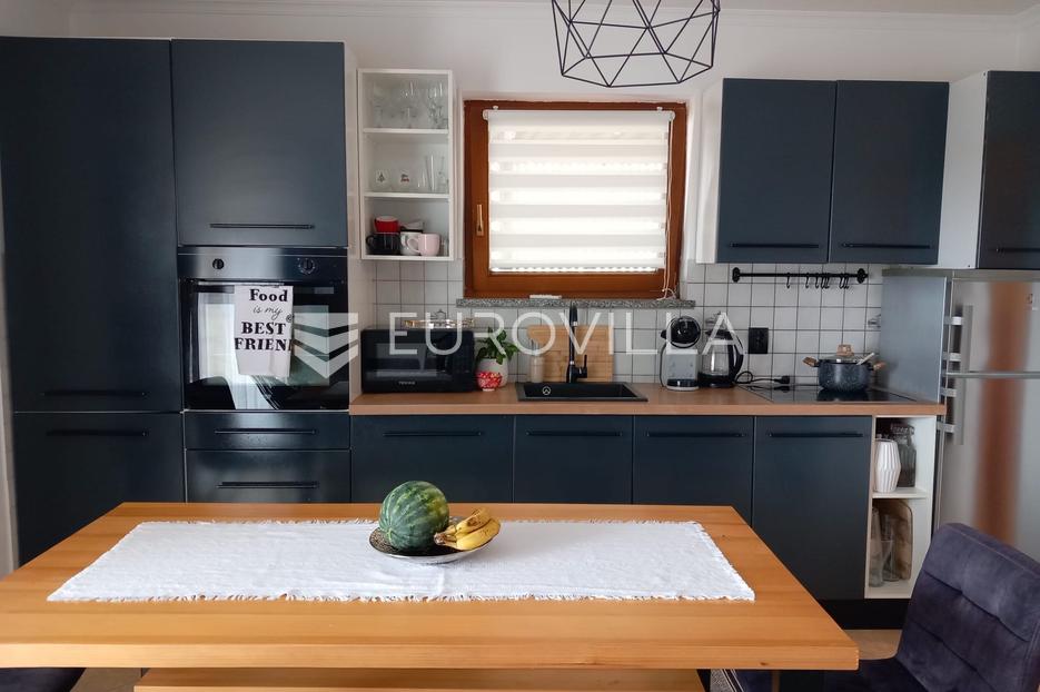 Istra, Vodnjan moderan trosoban stan - cover