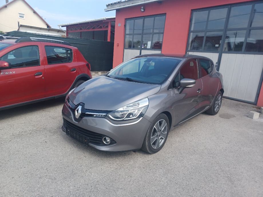 Renault Clio TCe 90 - cover