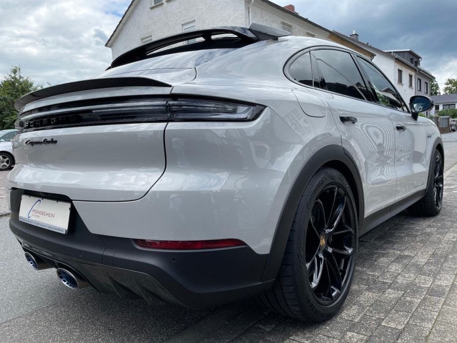 Porsche Cayenne Turbo GT E-HYBRID Coupe NARDO GREY - cover