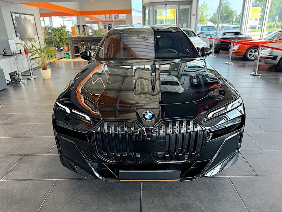 BMW 740 d xDrive M Sport Pro Connoisseur Paket - cover