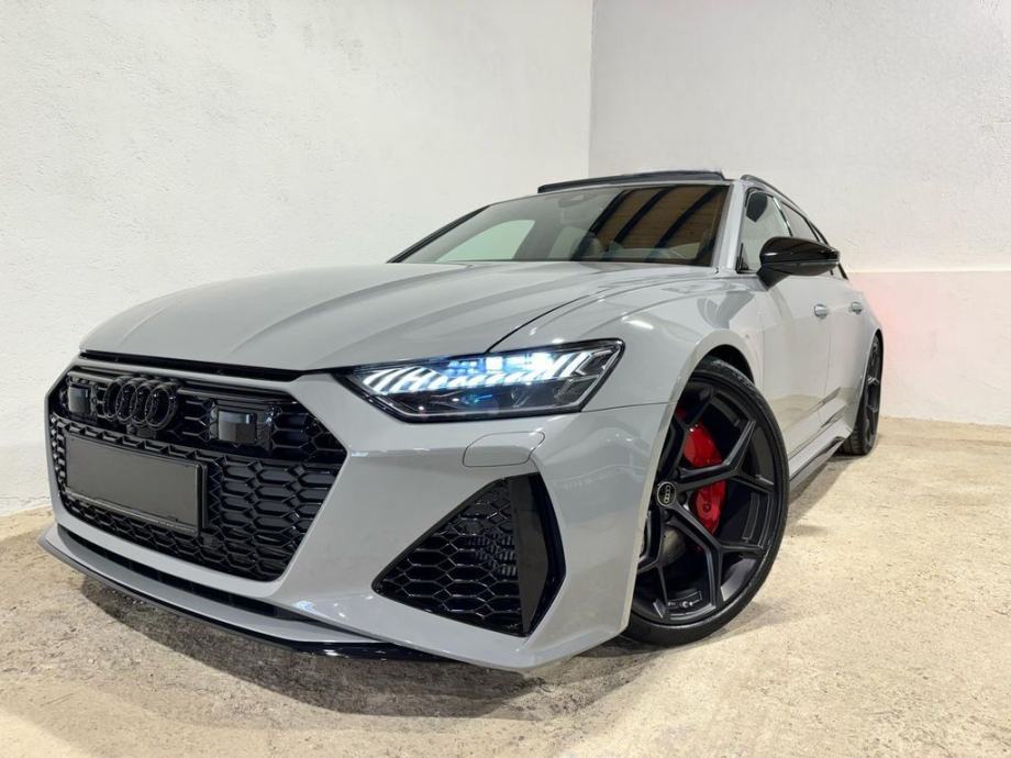 Audi RS6 Avant 4.0 TFSI Performance - cover
