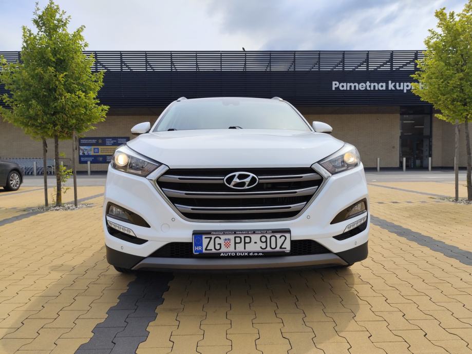 Hyundai Tucson 1.7 CRDI *** KEYLESS * SERVISNA * GARANCIJA *** - cover