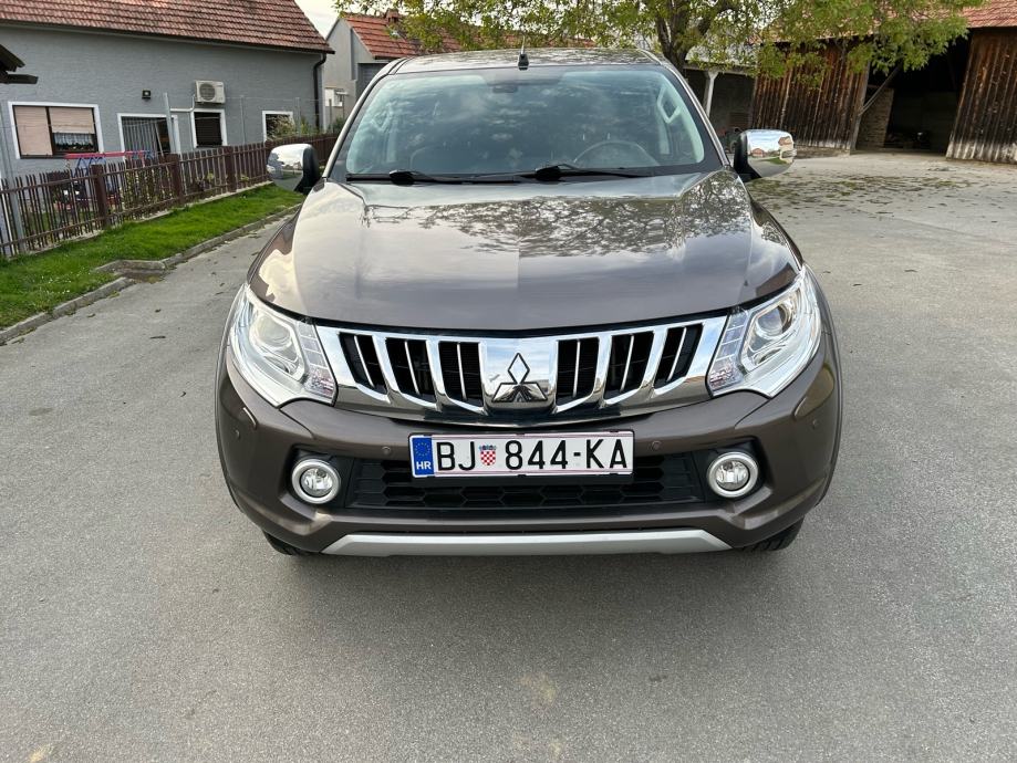 Mitsubishi L200 2.4 DID - cover