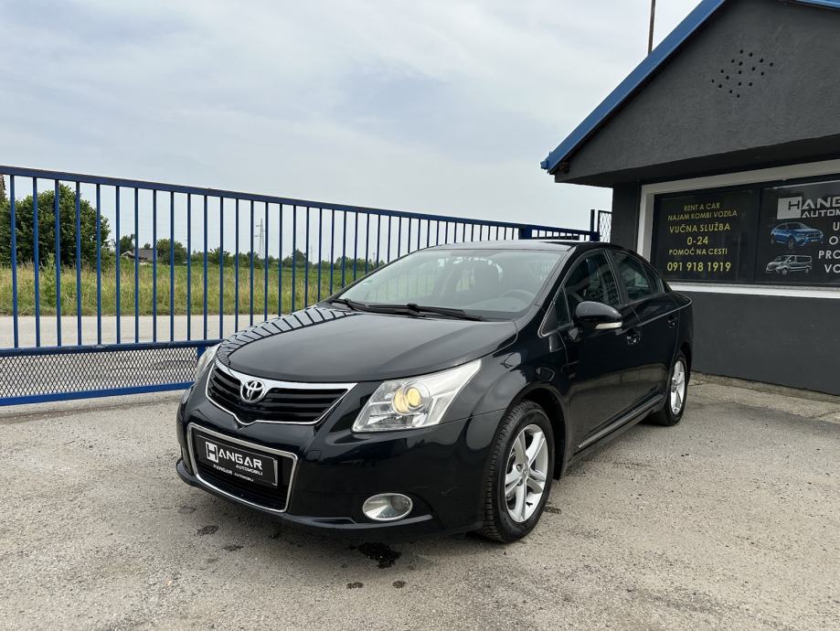 Toyota Avensis 1,6 VALVEMATIC - cover