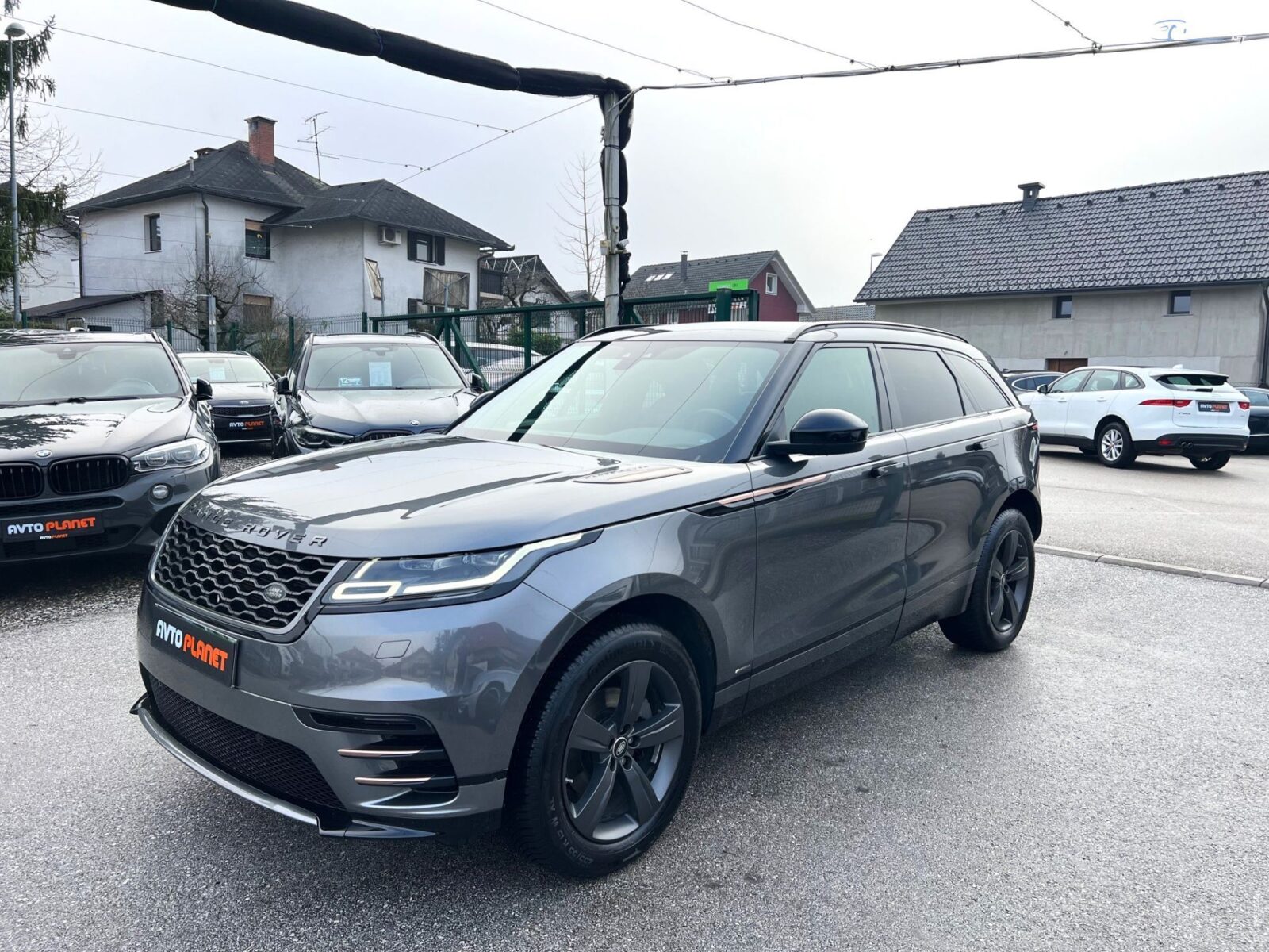 Land Rover Range Rover Velar 2.0 Twin-T D 240 R-Dynamic 4WD AUT. MATRIX PANO - cover