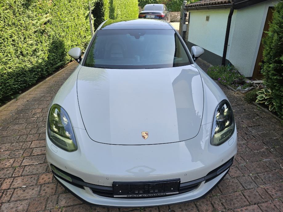 Porsche Panamera Diesel - cover