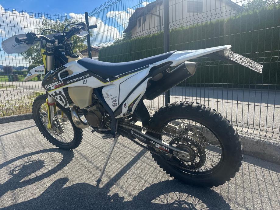 Husqvarna TE300 TE 300 293 cm3, 2021 god. - cover