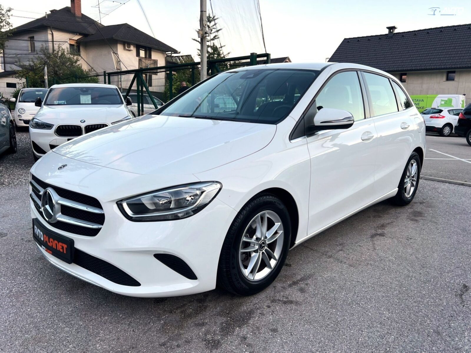 Mercedes-Benz B-Klasa  B 160 Le31.000km 1.VLASNIK SLO.VOZILA LED - cover