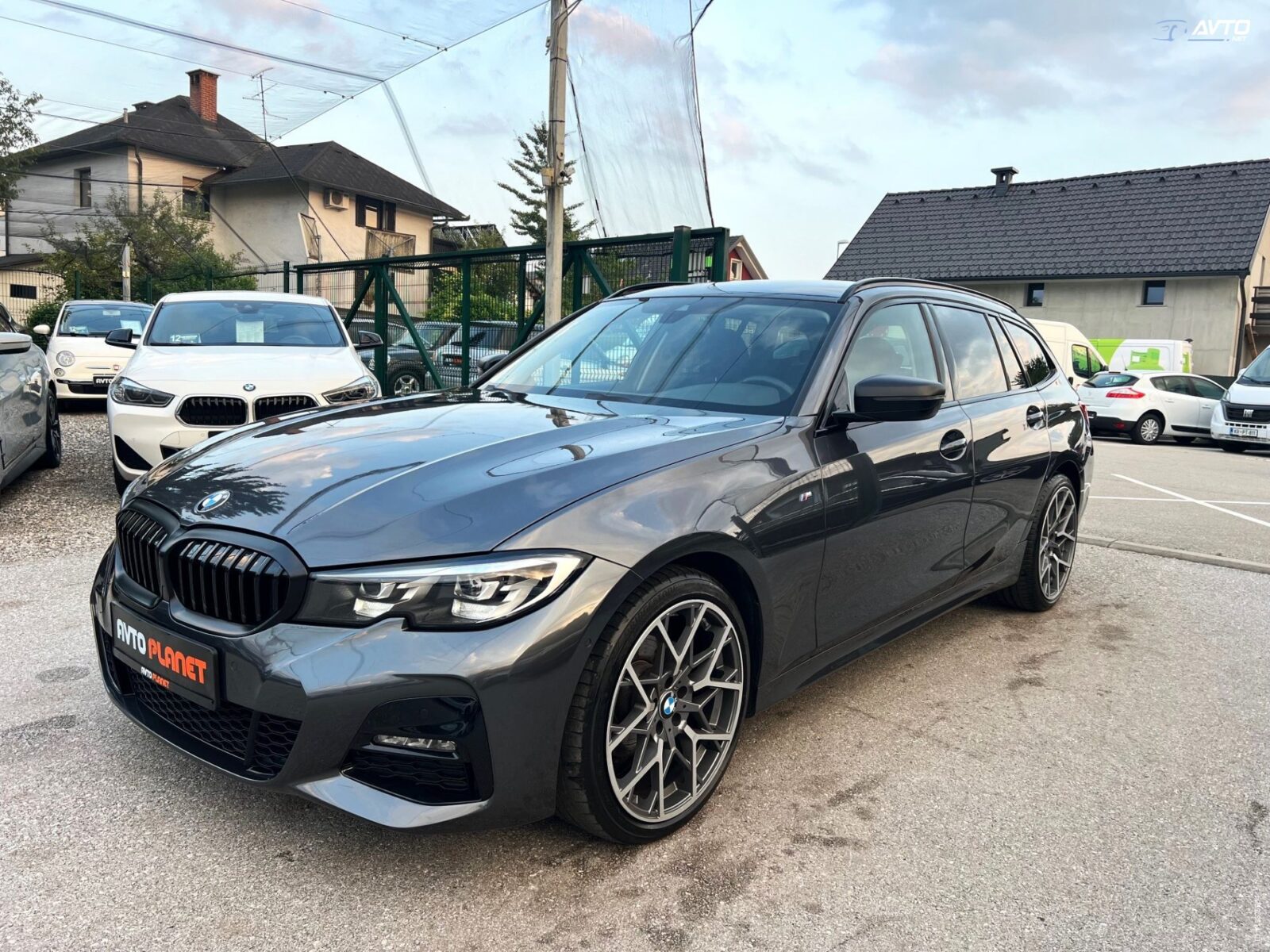 BMW serije 3 Touring:  320d AUT. M SPORT Samo 24.000 km FULL LED ALU19 - cover