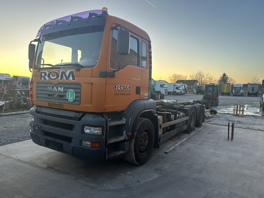 Man tga kabina mala dijelovi motor d2866 - cover