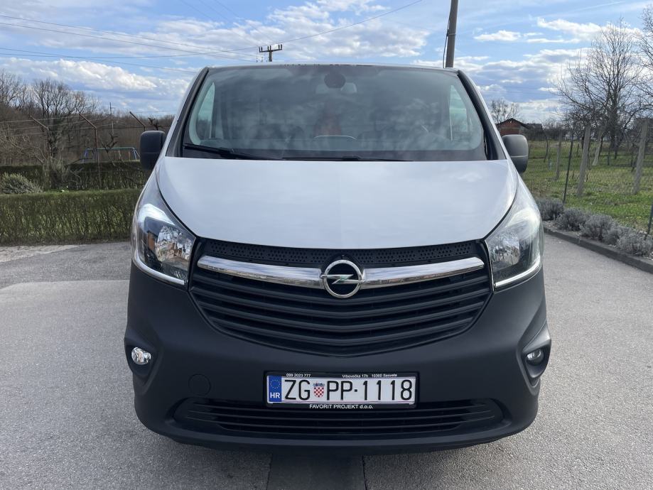 Opel Vivaro, 2015 god. - cover