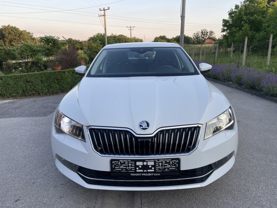 Škoda Superb 2,0 TDI DSG automatik - cover