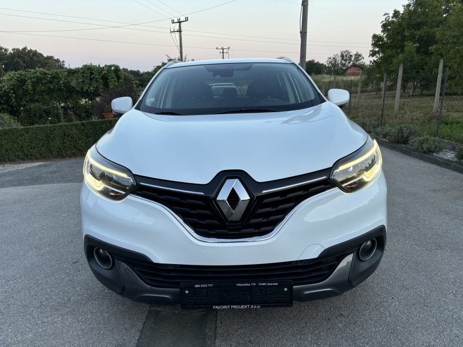 Renault Kadjar - cover