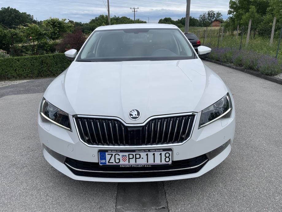 Škoda Superb 2,0 TDI DSG automatik - cover