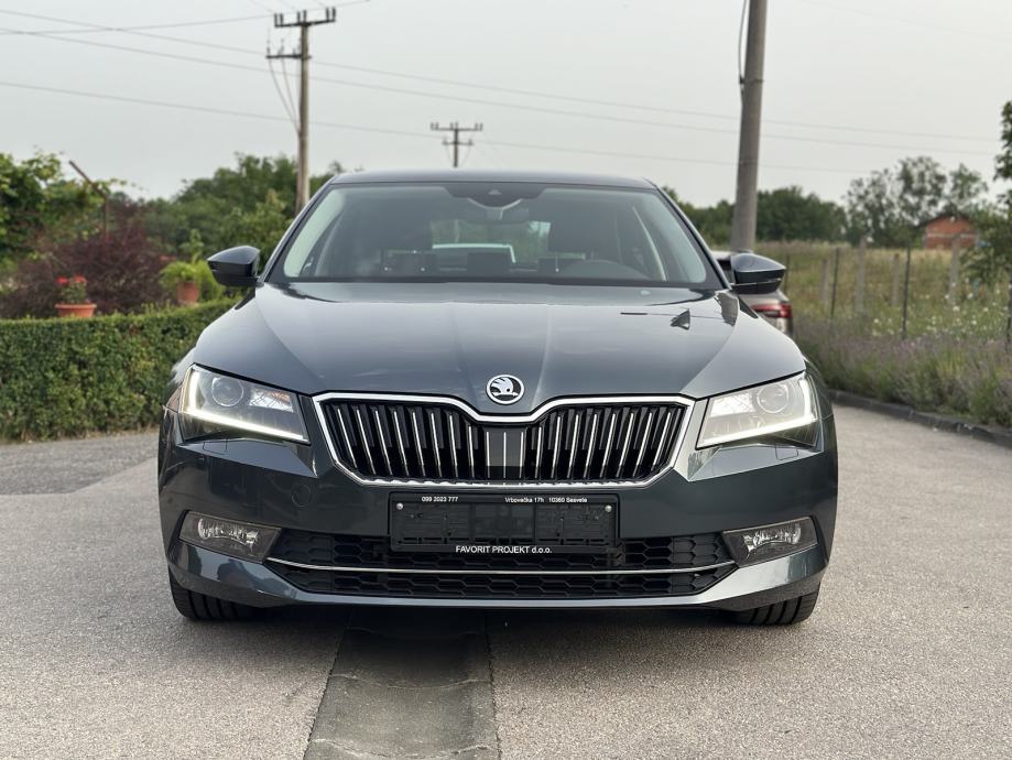 Škoda Superb 2,0 TDI DSG automatik - cover