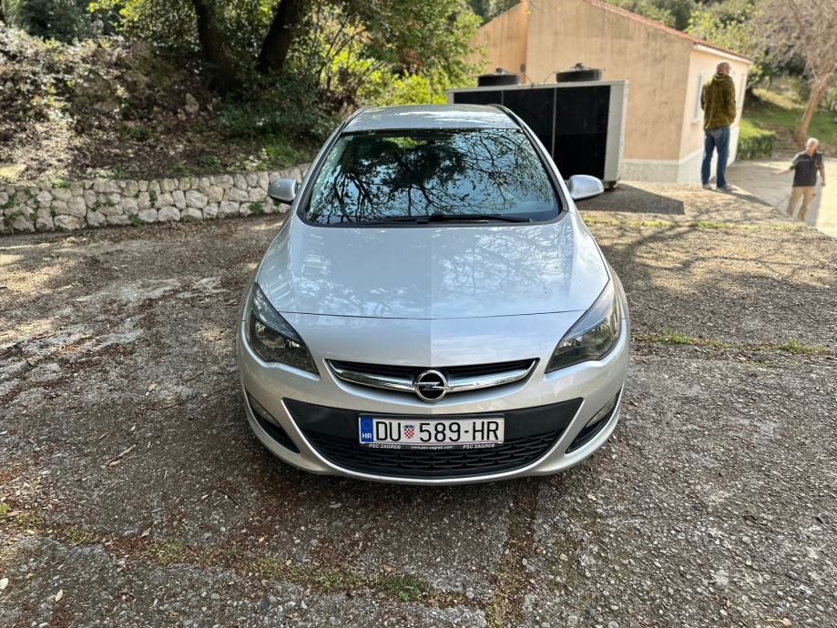 Opel Astra Karavan 1,7 CDTI - cover