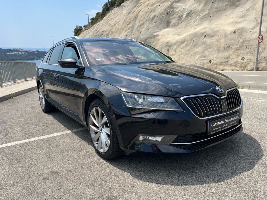 Škoda Superb Combi 2,0 TDI DSG 190KS - cover