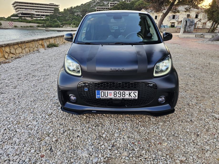 Smart EQ fortwo BRABUS Bluedawn *STRUJA* - cover