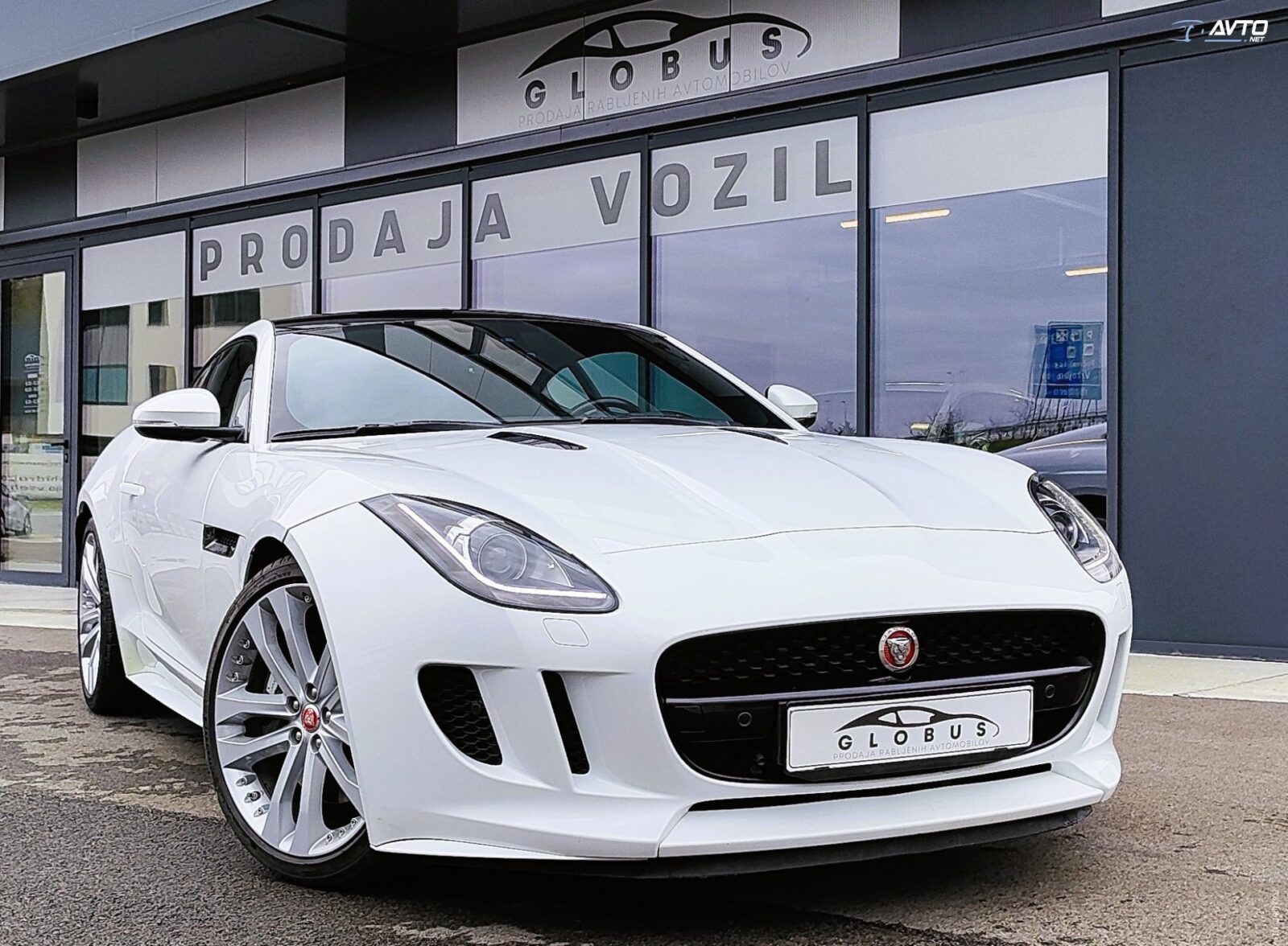Jaguar F-Type 3.0 V6 Compressor R-dynamik 340km - cover