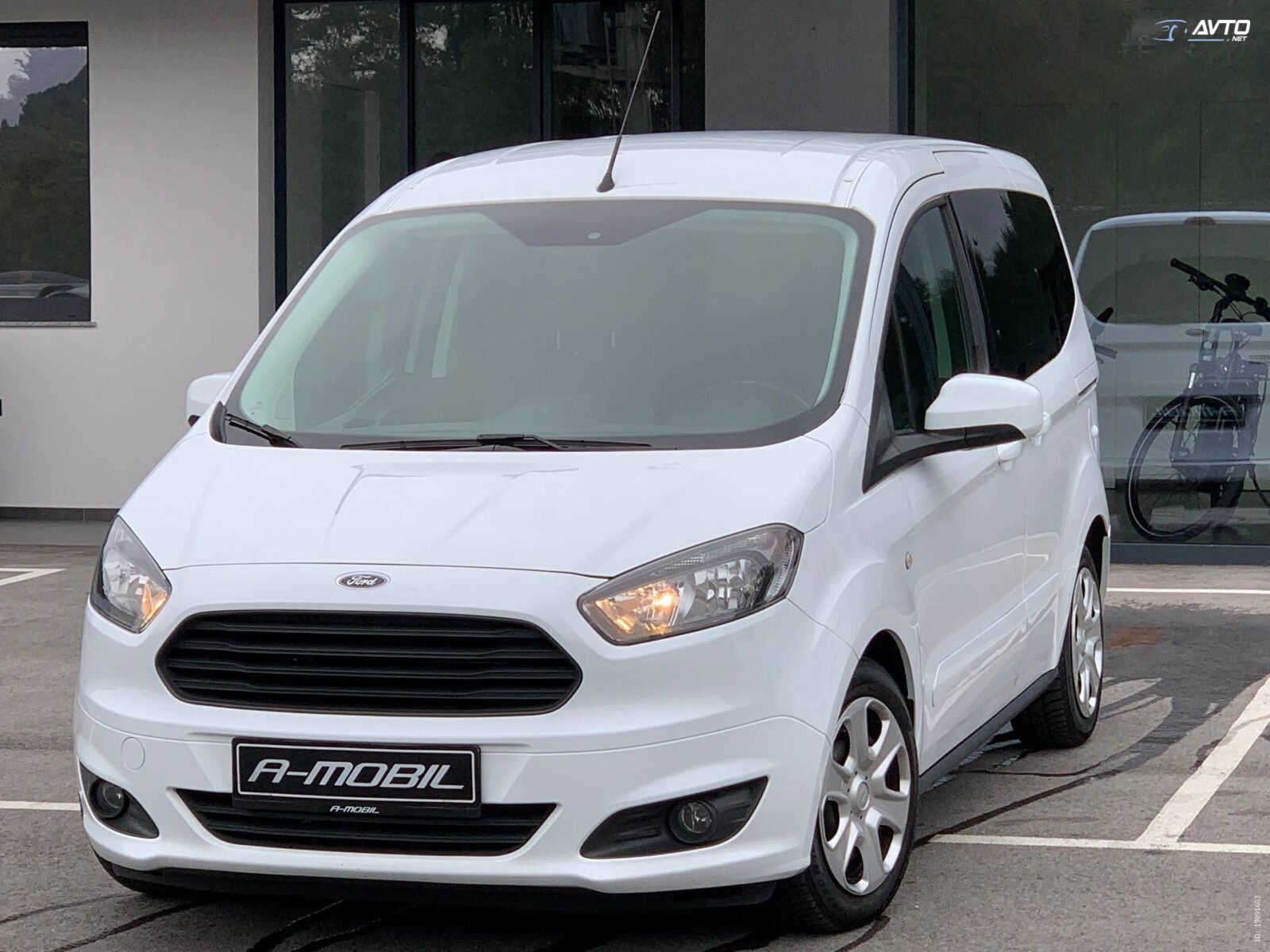 Ford Tourneo Courier 1.5 Tdci Trend NAVI-KAMERA-PDC - cover