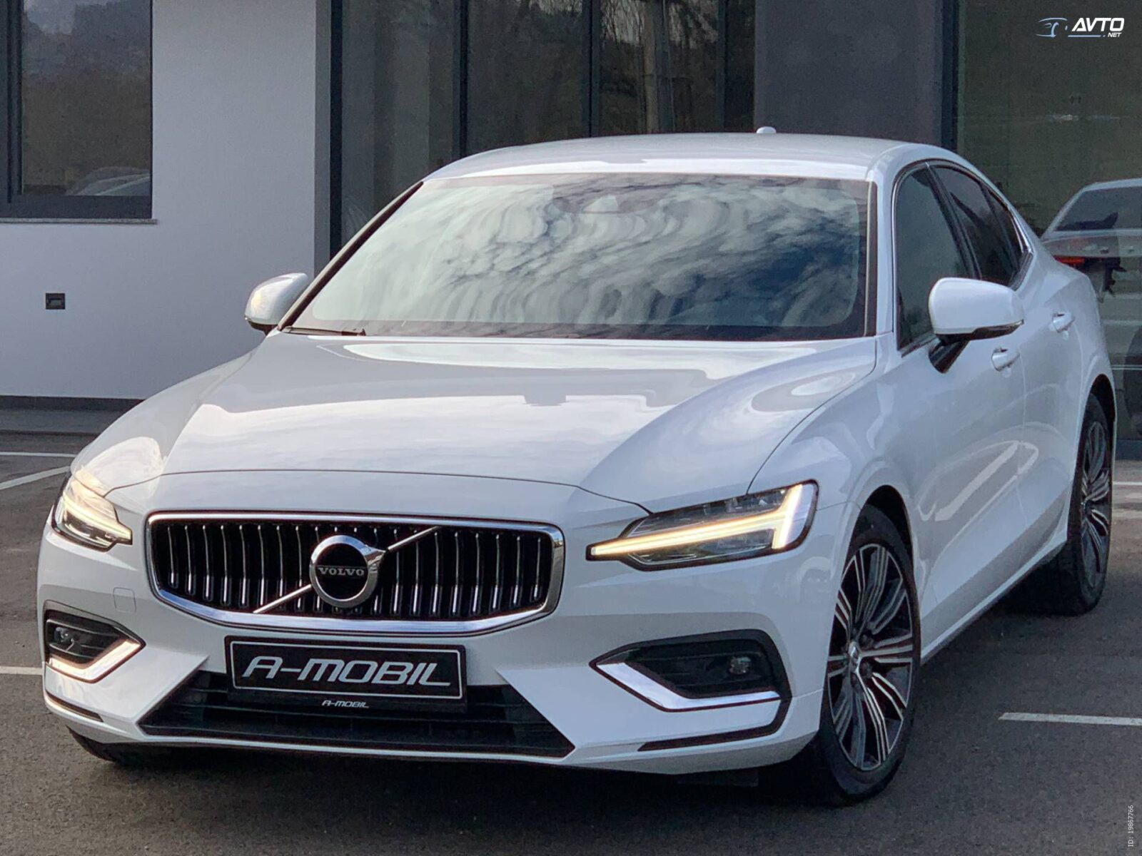 Volvo S60 B4 AUT Inscription LED KAMERA-NAVI-KOŽA - cover