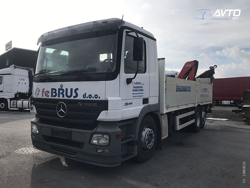 Mercedes-Benz Actros 2541 / Fassi 12,75m - cover