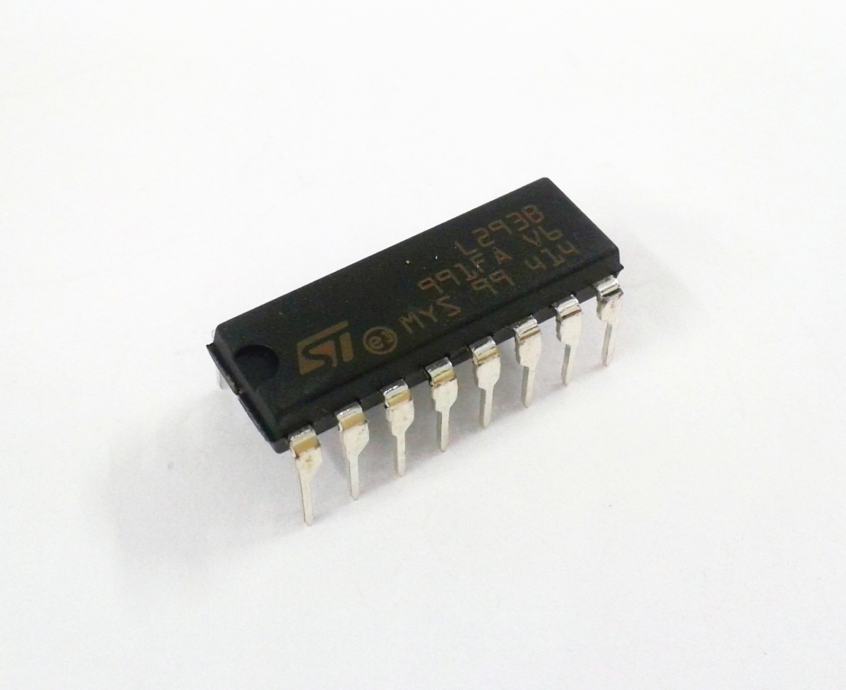 Integrirani krug / Mikrokontroler 36V 2A L293B - cover