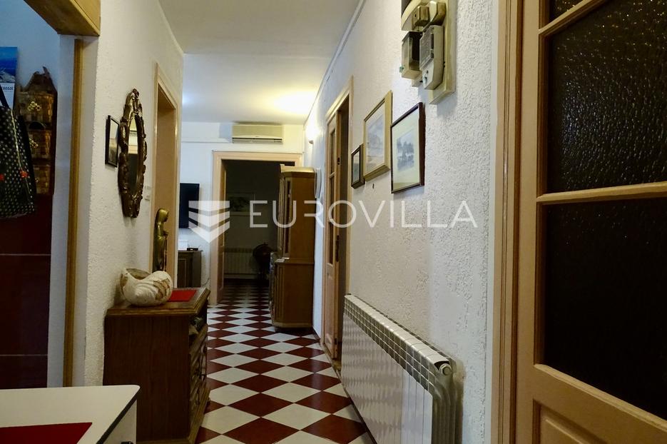 Rijeka, Kalvarija, Četverosoban stan površine 82,69m2 u prizemlju s vrtom i terasom - cover