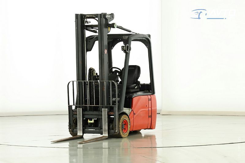Linde E-18-01 TRIPLEX - BOČNI POMJ - cover
