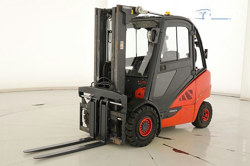Linde LINDE H-25-D-02 TRIPLEX- BOČNO POKRETANJE- POZICIONER - cover