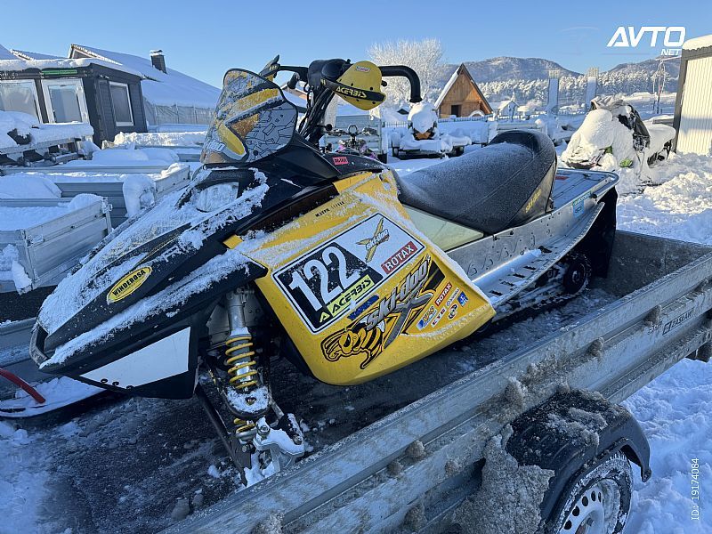 Ski-Doo MXZ 440 - cover