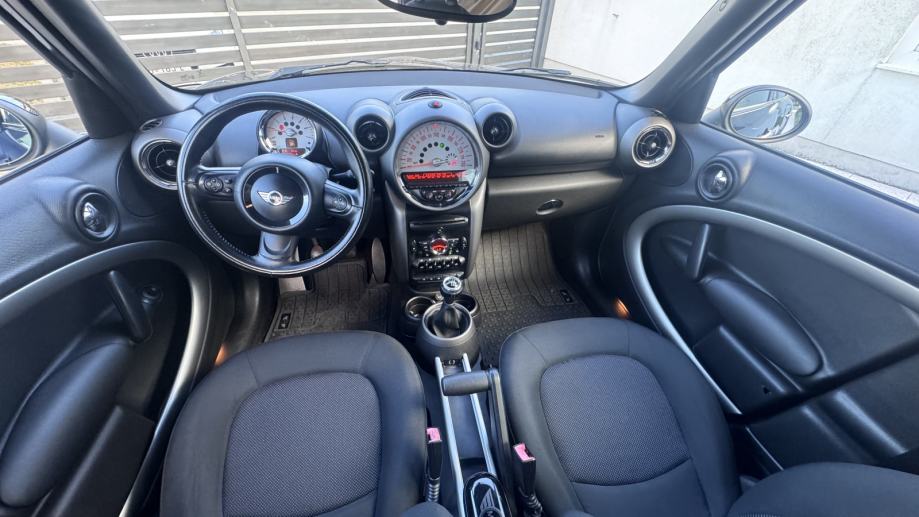MINI Countryman 1.6 D - cover