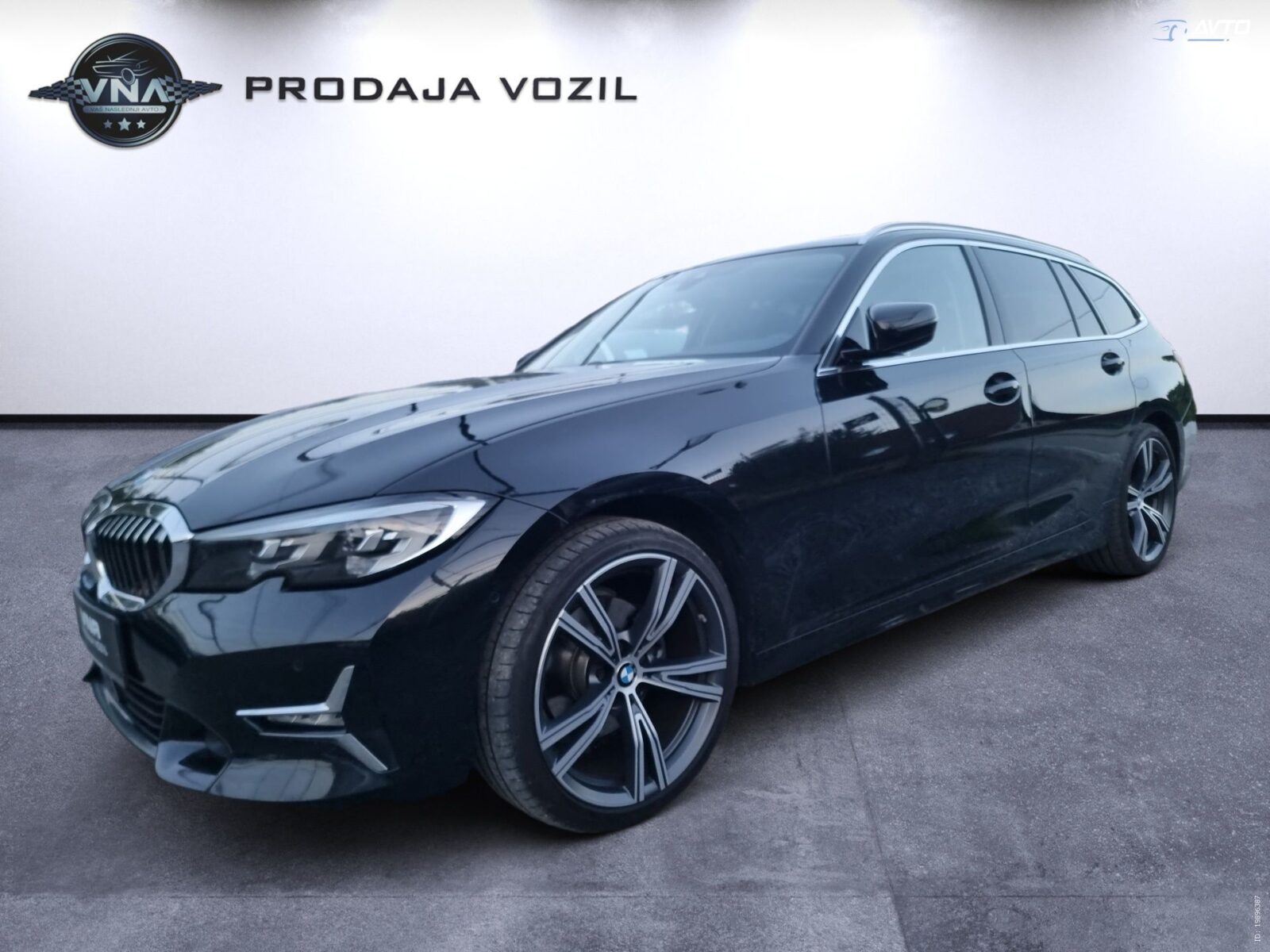 BMW serije 3 Touring:  320d XD |PANORAMA|VIRTUALNO|KUCANJE|NAVI|LED|ALU19| - cover