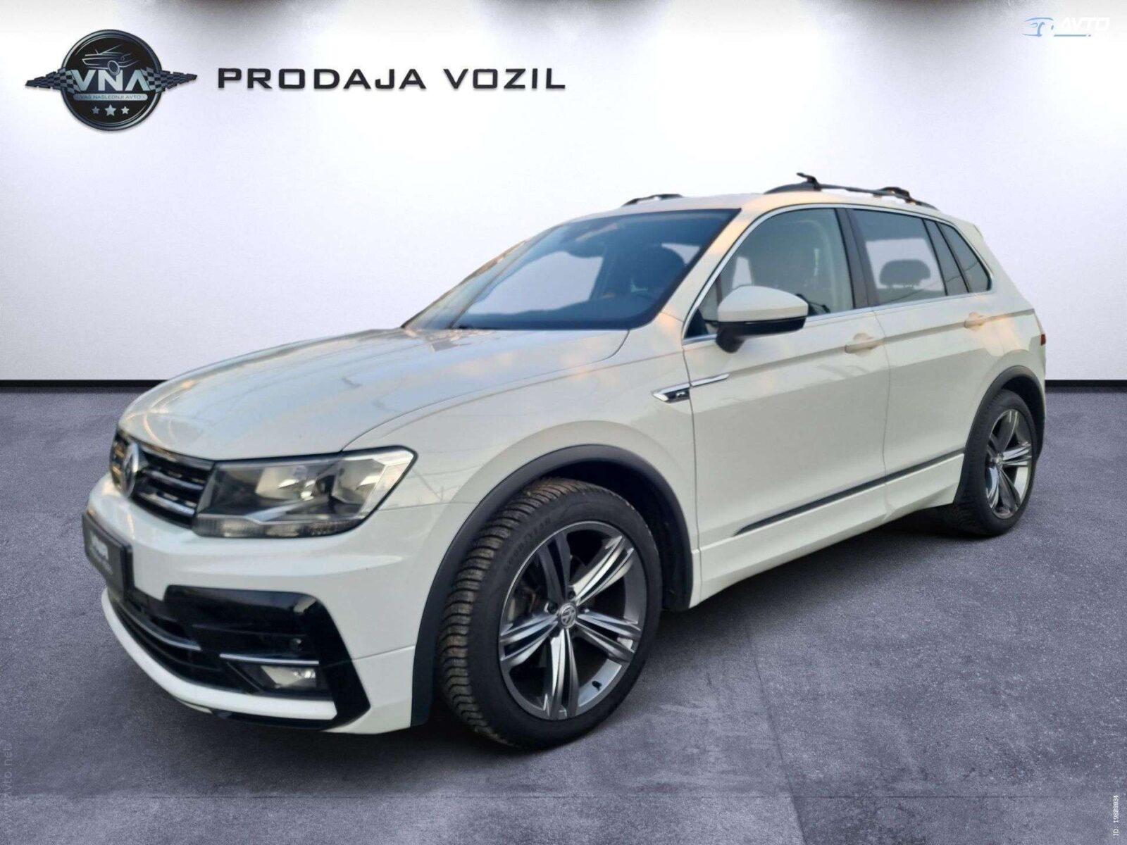 Volkswagen Tiguan  2.0 TDI R-LINE |NAVI|PDC|ALU19| - cover