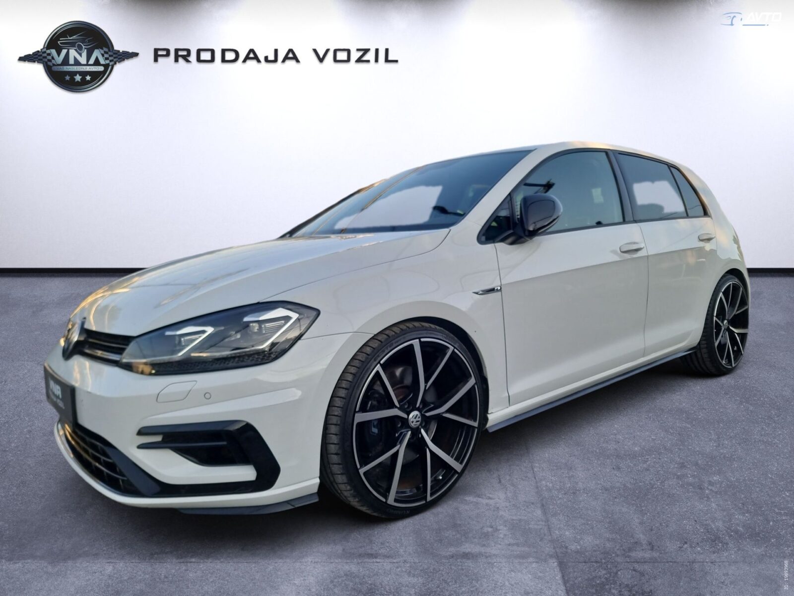 Volkswagen Golf  2.0 R 4MOTION avt. |VIRTUALNI|NAVI|RADAR|ALU19|PIŠTOLJ| - cover