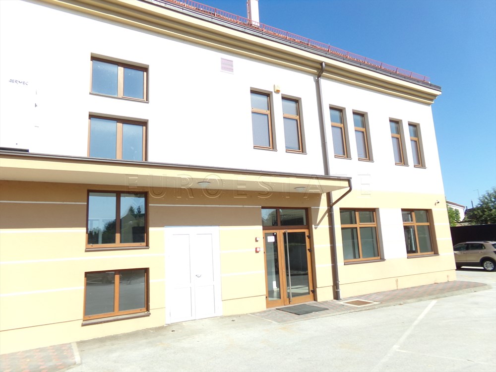 Varaždin - centar: poslovni prostor, 162 m2, NOVO, NEKORIŠTENO - cover