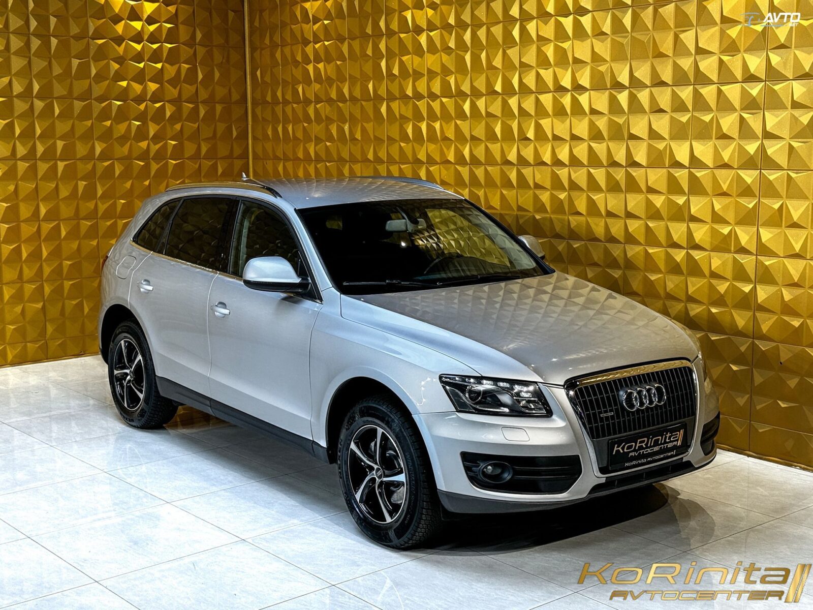 Audi Q5 2.0 TDI Quattro TEMPOMAT-BREZ POLOGA - cover