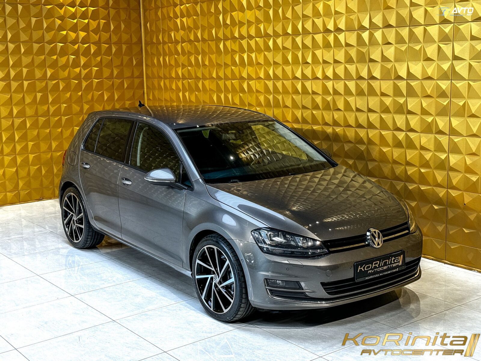 Volkswagen Golf 2.0 TDI AUT. MASAŽA-GRTIER-TEMP.-BEZ POLOGA - cover