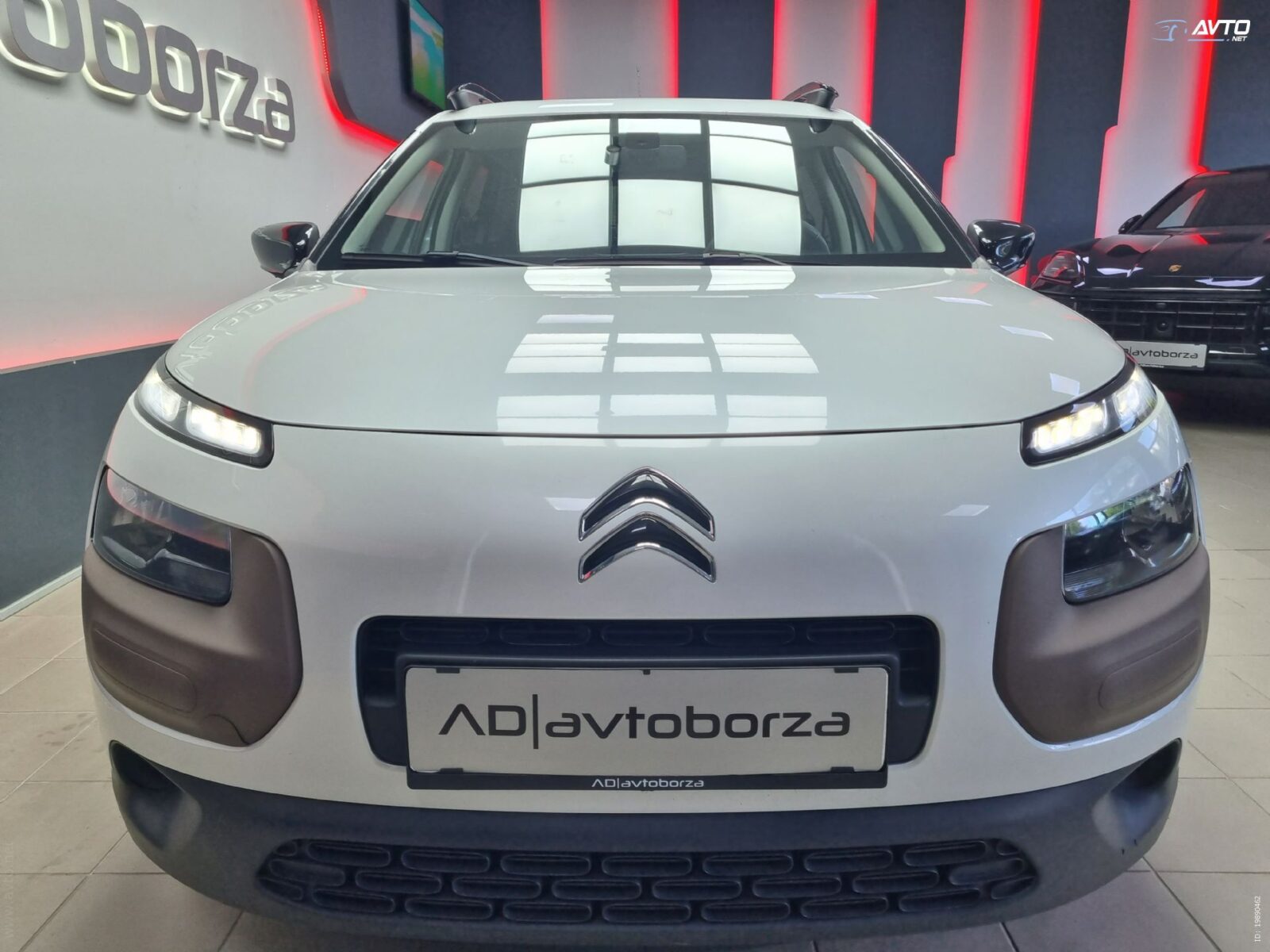 Citroen C4 Cactus 1.2 VTi PureTech Feel|ŠTETA OD TUČE|GRAD - cover